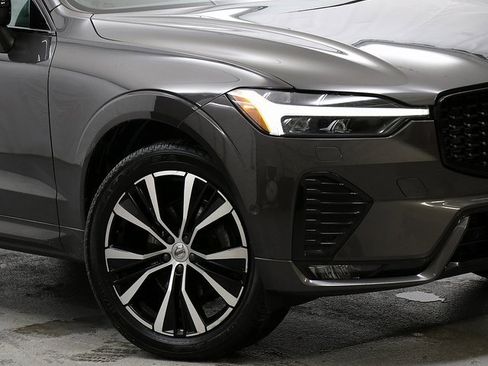 Used 2023 Volvo XC60 B5 Plus w/ Protection Package Premier image 3