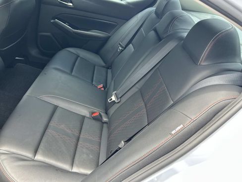 Used 2023 Nissan Altima 2.5 SR w/ SR Premium Package FWD image 20