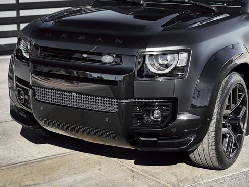 Used 2024 Land Rover Defender 110 SE AWD/4WD image 7