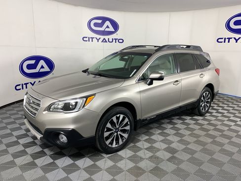 Used 2017 Subaru Outback 2.5i Limited AWD/4WD image 7