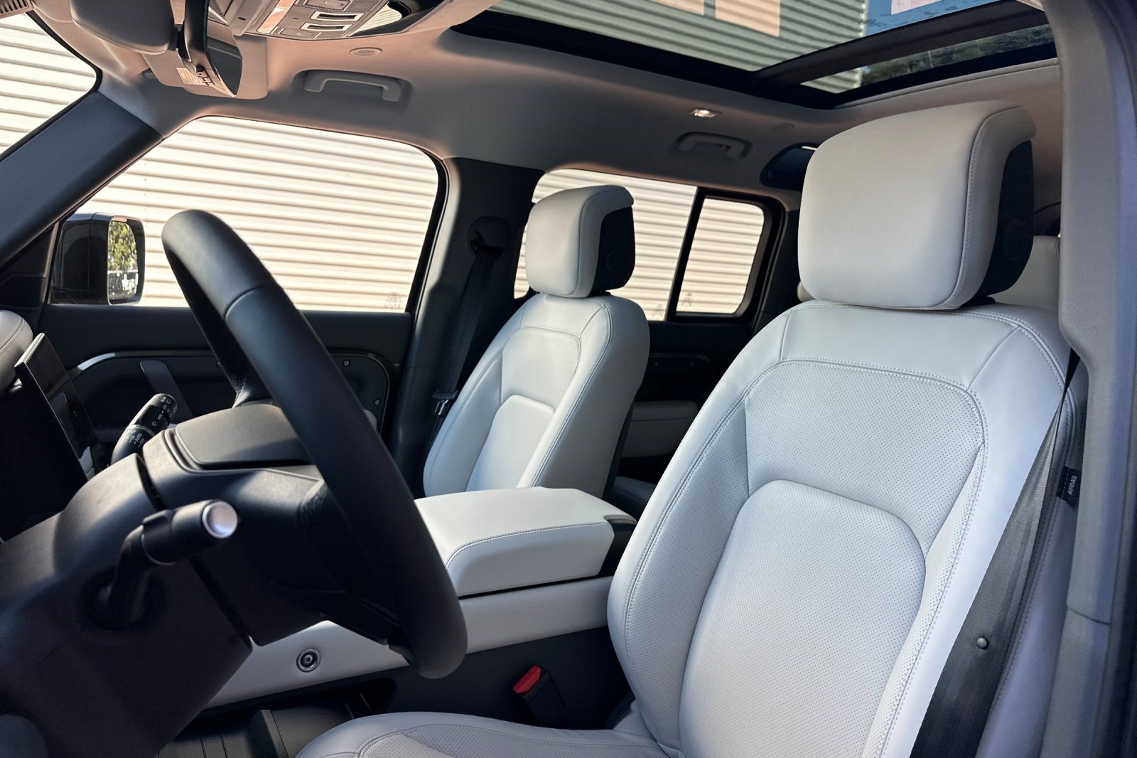 New 2026 Land Rover Defender 110 S AWD/4WD image 5
