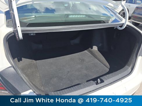 Certified 2024 Honda Accord EX-L image 17