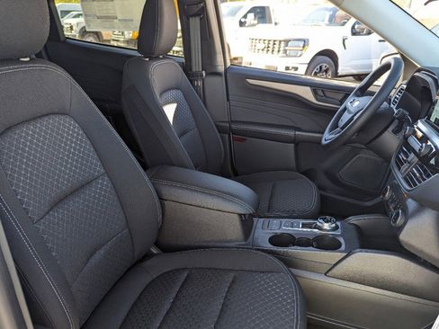 New 2025 Ford Escape Active image 35