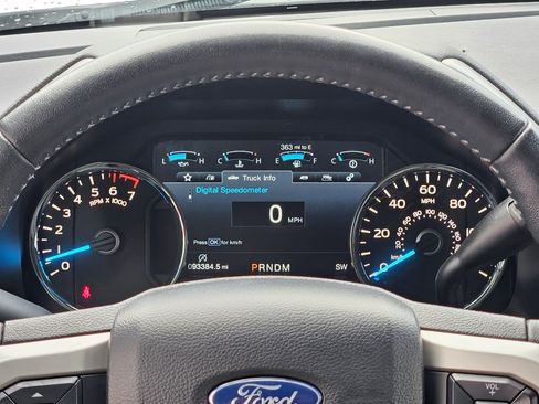 Used 2019 Ford F150 Lariat image 16
