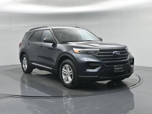 Certified 2023 Ford Explorer XLT RWD image 60