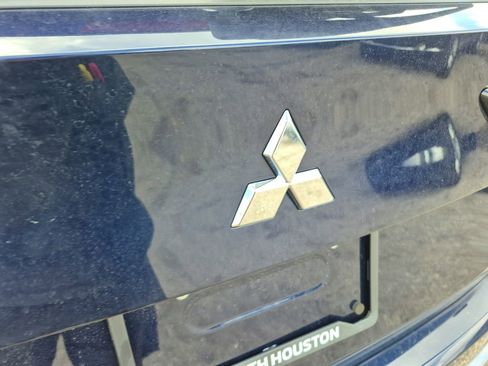 New 2026 Mitsubishi Outlander SE AWD/4WD image 12