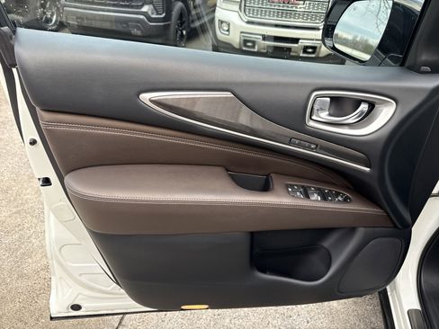 Used 2018 INFINITI QX60 FWD w/ Premium Plus Package image 9