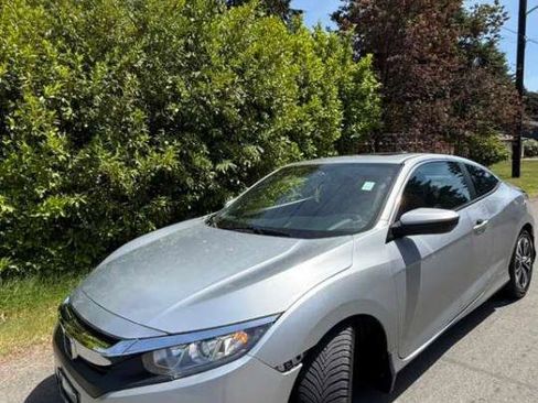 Used 2018 Honda Civic EX-T image 5