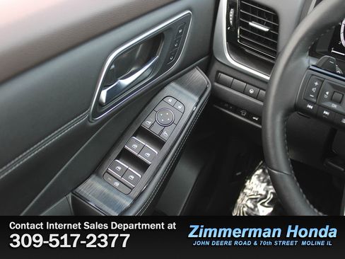 Used 2023 Nissan Rogue Platinum AWD/4WD image 15