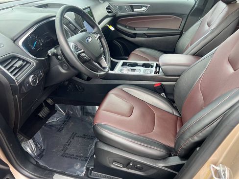 Used 2021 Ford Edge Titanium w/ Equipment Group 301A AWD/4WD image 10