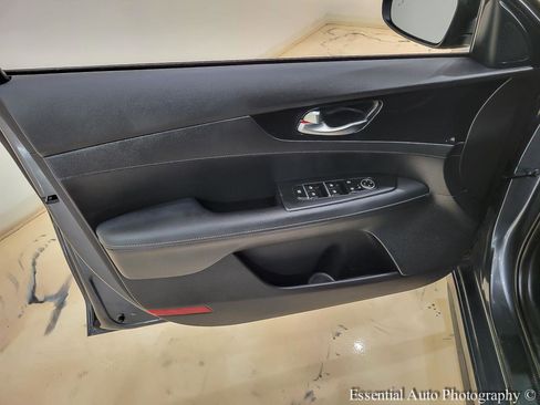 Used 2023 Kia Forte GT-Line w/ GT-Line Technology Package FWD image 25
