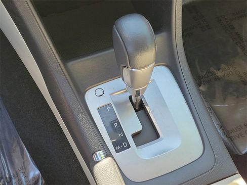 Used 2013 Subaru Crosstrek 2.0i Limited w/ Popular Pkg 1 image 24