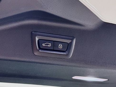 Used 2024 BMW X5 xDrive50e w/ Premium Package image 30