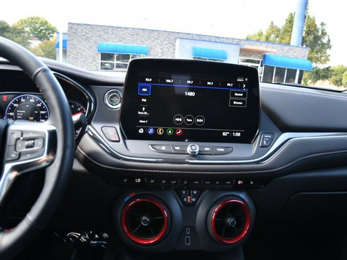 Used 2025 Chevrolet Blazer RS image 22