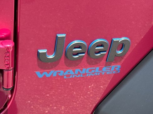 Certified 2022 Jeep Wrangler Unlimited Rubicon 4xe w/ Safety Group AWD/4WD image 8