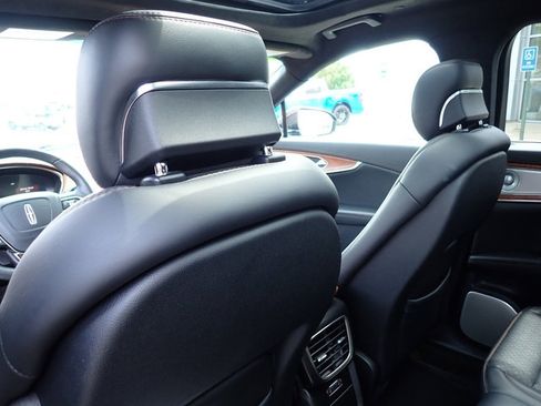 Used 2019 Lincoln Nautilus Black Label AWD/4WD image 17