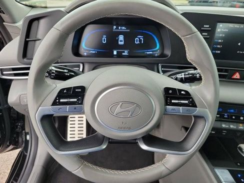 Certified 2025 Hyundai Elantra Sport FWD image 25