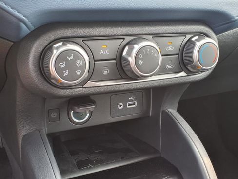 New 2025 Nissan Versa SV w/ Trunk Package image 14