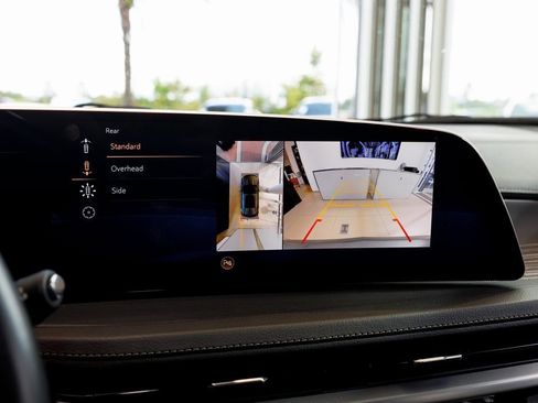 Used 2025 Cadillac XT4 Premium Luxury image 26