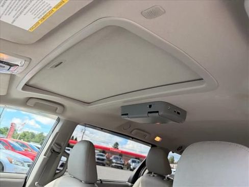 Used 2020 Toyota Sienna XLE w/ XLE Navigation Package AWD/4WD image 20
