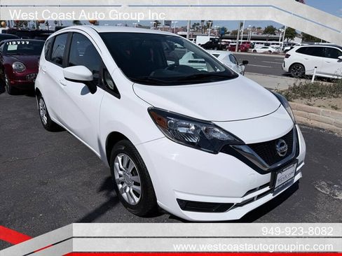 Used 2018 Nissan Versa Note S FWD image 3