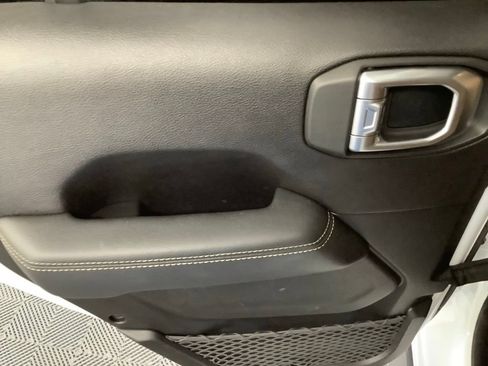 Used 2020 Jeep Gladiator Rubicon AWD/4WD image 6