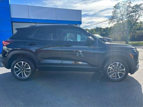 Used 2025 Chevrolet TrailBlazer LT AWD/4WD image 11