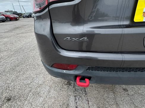 Used 2019 Jeep Compass Trailhawk AWD/4WD image 24