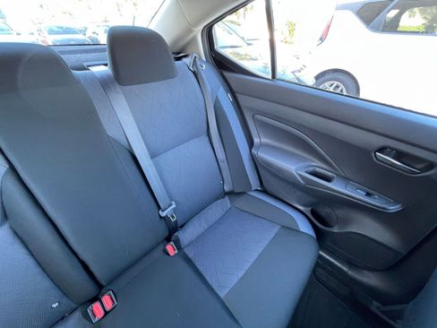 Used 2025 Nissan Versa SV image 37