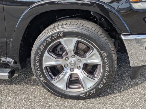 Used 2019 RAM 1500 Laramie image 10