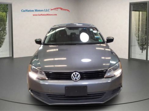 Used 2014 Volkswagen Jetta S image 2