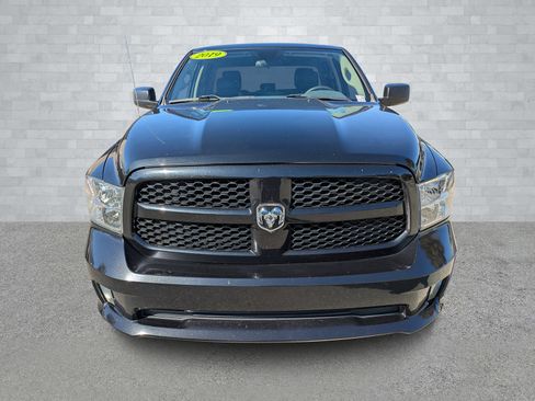 Used 2019 RAM 1500 Express w/ Express Value Package image 3