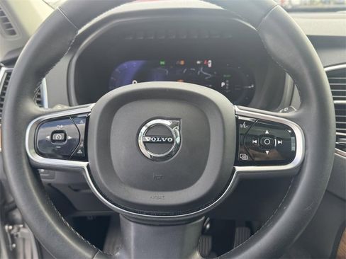 Used 2023 Volvo XC90 T8 Plus w/ Protection Package Premier image 18
