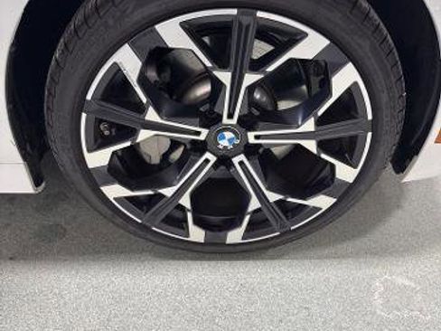 Used 2025 BMW 330i xDrive 330i xDrive w/ Premium Package image 24