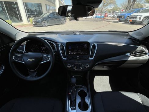 Used 2024 Chevrolet Malibu LT image 11