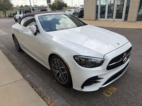 Used 2023 Mercedes-Benz E 450 Cabriolet image 3