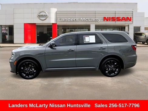 Used 2022 Dodge Durango R/T w/ Blacktop Package RWD image 8