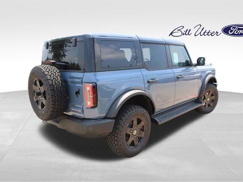 New 2025 Ford Bronco Outer Banks image 3