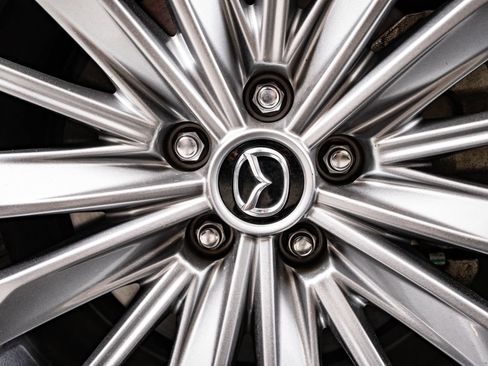 Used 2024 MAZDA CX-90 3.3 Turbo w/ Preferred Plus AWD/4WD image 8
