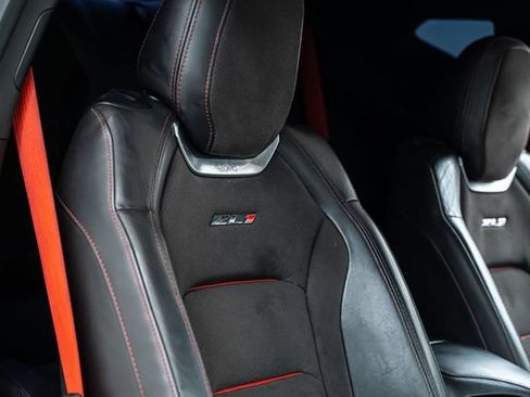 Used 2018 Chevrolet Camaro ZL1 RWD image 25