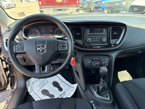 Used 2016 Dodge Dart SXT FWD image 28