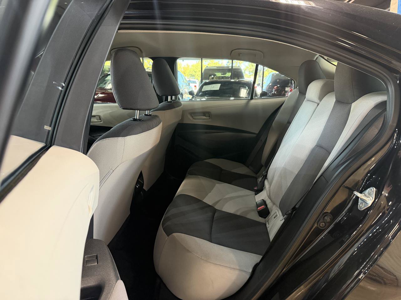 Used 2023 Toyota Corolla LE FWD image 20