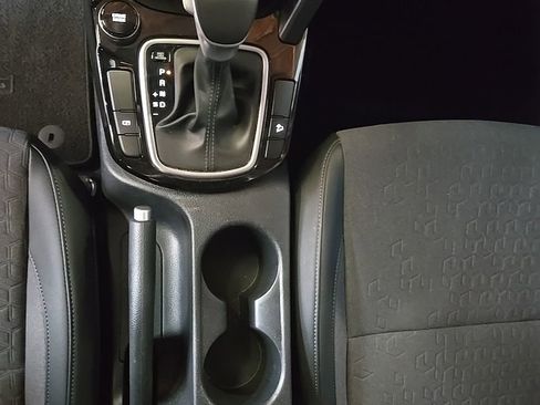 Used 2024 Kia Seltos S FWD image 8