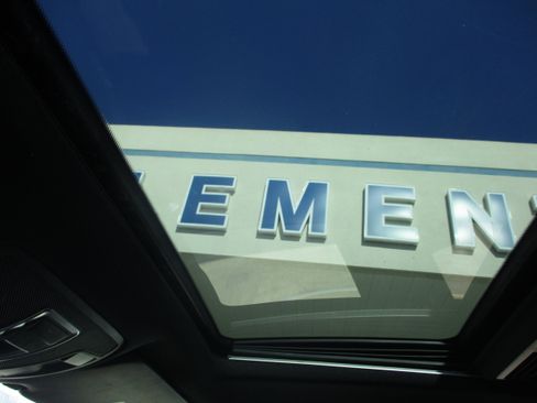 Used 2015 Mercedes-Benz ML 350 4DR ML350 4matic image 16