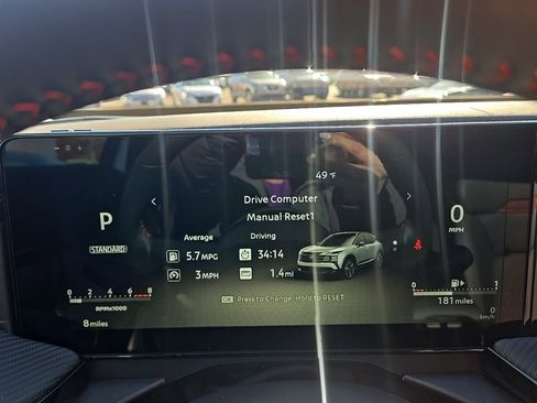 New 2026 Nissan Kicks SR image 15