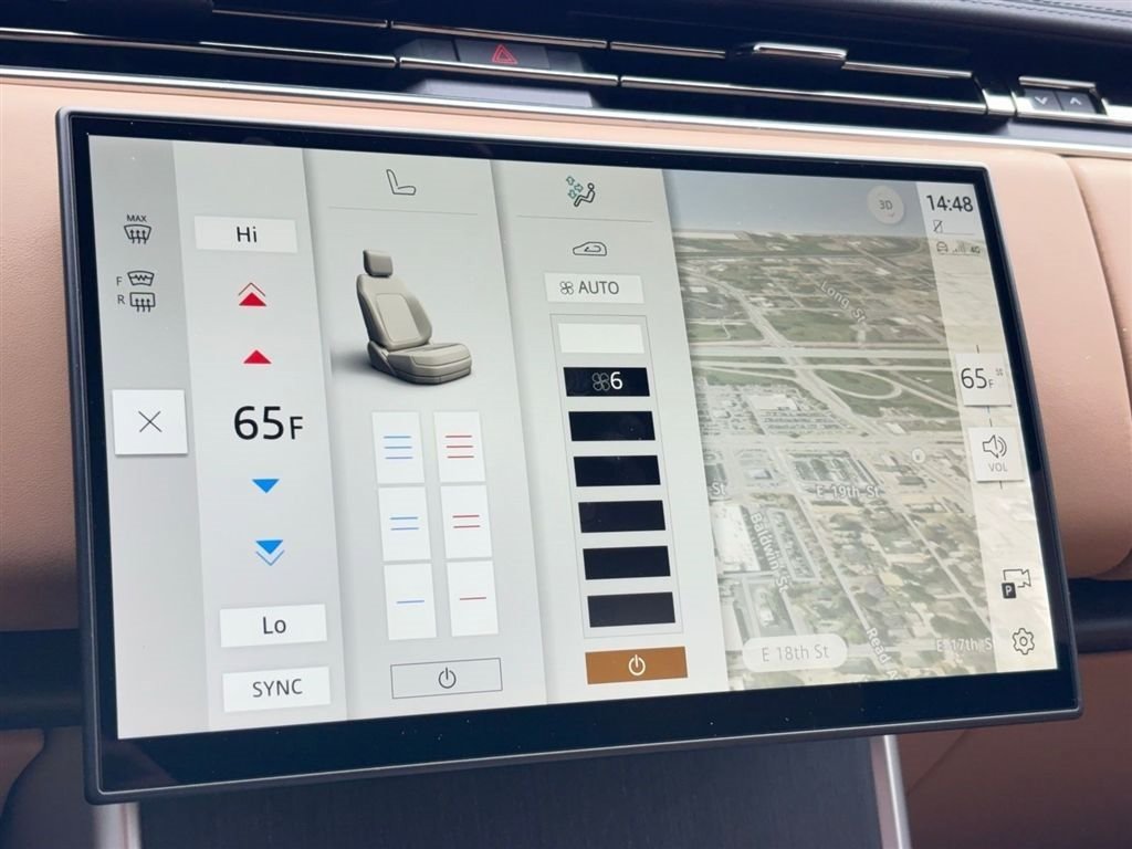 Used 2025 Land Rover Range Rover SE AWD/4WD image 26