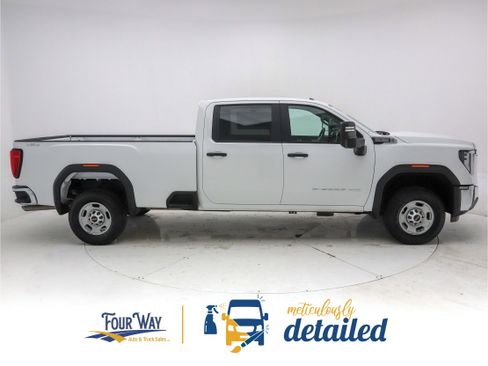 Used 2024 GMC Sierra 2500 Pro w/ Convenience Package image 2