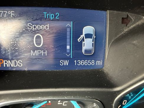 Used 2015 Ford Escape SE AWD/4WD image 16