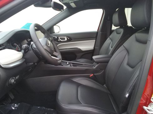 New 2026 Jeep Compass Limited AWD/4WD image 14