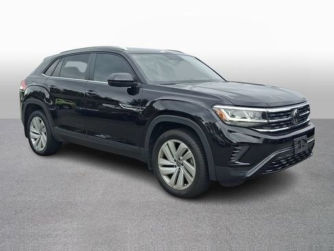 Used 2023 Volkswagen Atlas Cross Sport SE AWD/4WD image 3